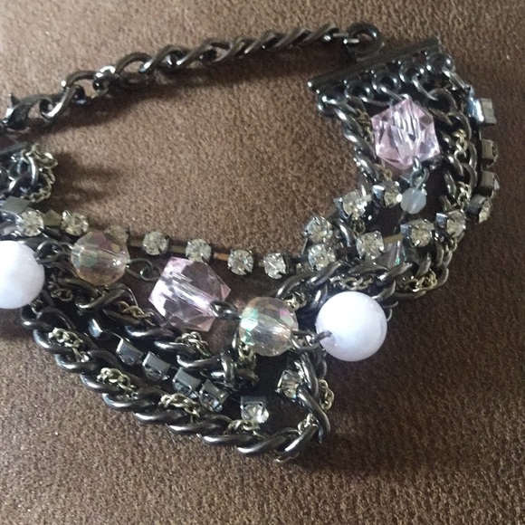 Multi Beads And Chain Clasp Bracelet - Picture 5 of 7